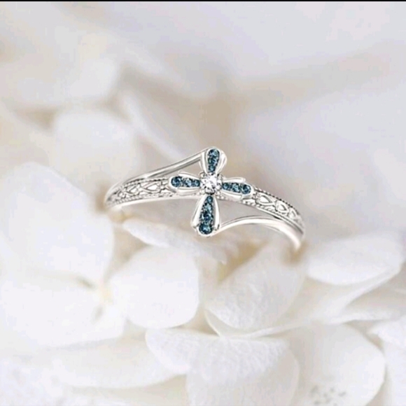 Nib Cross Engraved Ring Size 7 - Picture 4 of 7